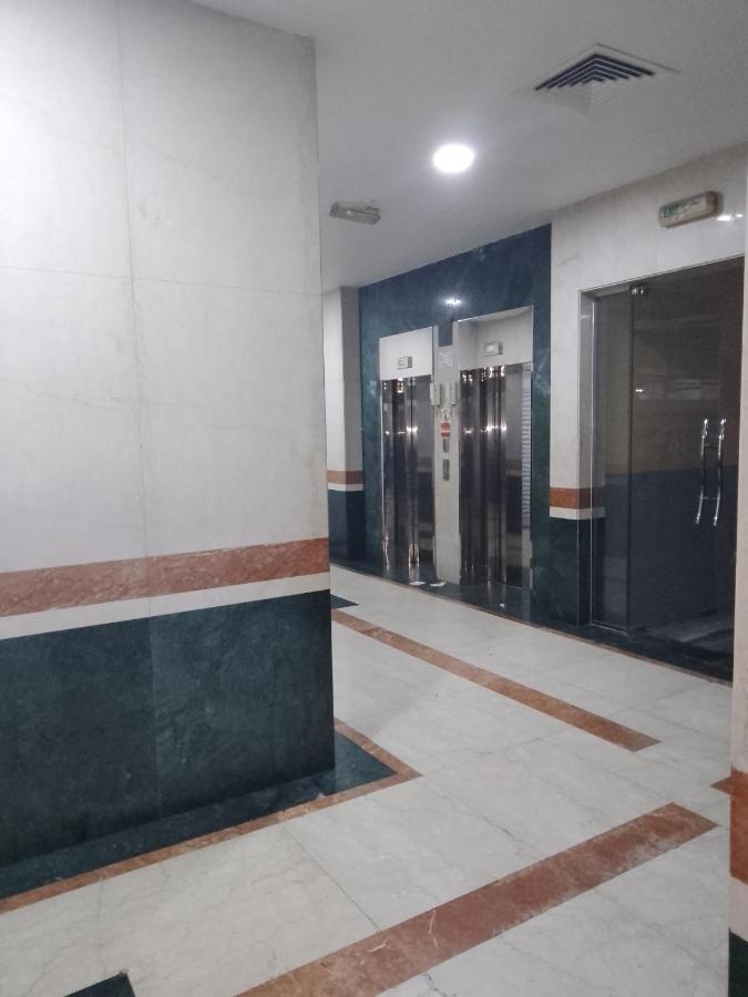 Abree Building New Hostel Dubai Exterior foto